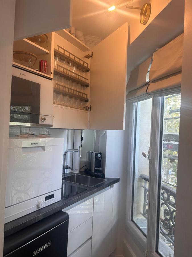 Studio Pres Des Champs-Elysees Parigi Esterno foto