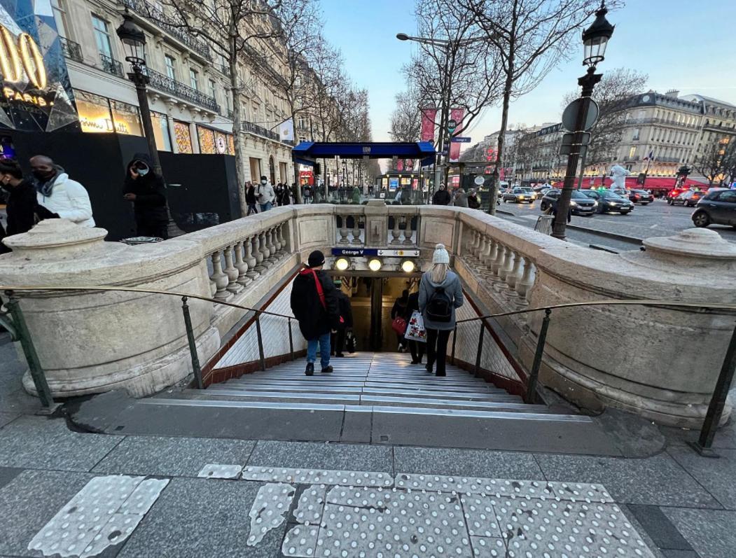 Studio Pres Des Champs-Elysees Parigi Esterno foto